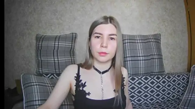 ElllaNuar online show from 03.14.25