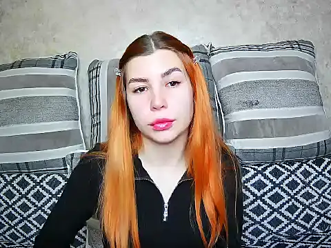 ElllaNuar online show from 09.15.25