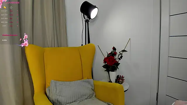 Snapshot of miissblonde chatting on 11.22.25 miissblonde online show from 11.22.25