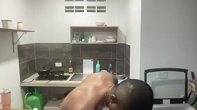 Snapshot of Mateo_Reales chatting on 01.10.25 Mateo Reales online show from 01.10.25