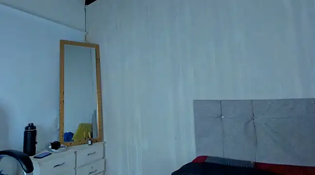 Snapshot of Mateo_Reales chatting on 01.24.25 Mateo Reales online show from 01.24.25