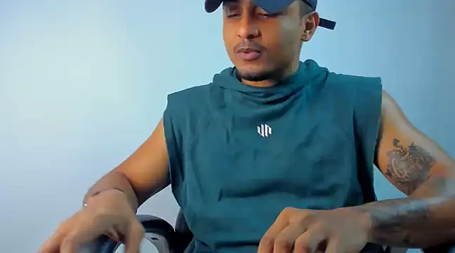 Snapshot of Mateo_Reales chatting on 03.10.25 Mateo Reales online show from 03.10.25