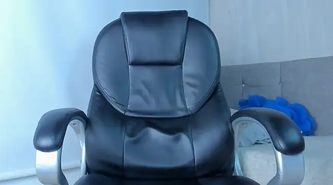 Snapshot of Mateo_Reales chatting on 03.11.25 Mateo Reales online show from 03.11.25