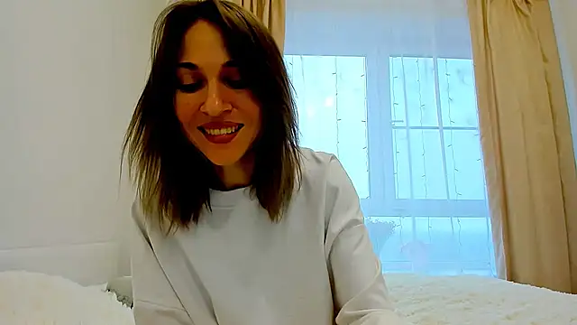 Mona Cruz online show from 02.01.25