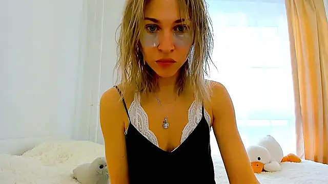 Mona Cruz online show from 02.19.25