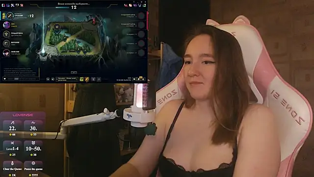 MoonlishSiren online show from 06.14.26