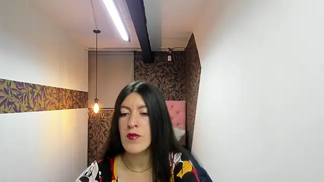 LiaCooper  online show from 03.15.25