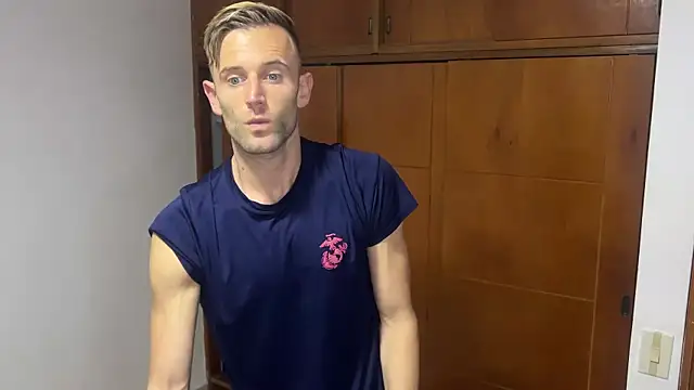 Snapshot of aquilesmade chatting on 12.12.24 aquilesmade online show from 12.12.24