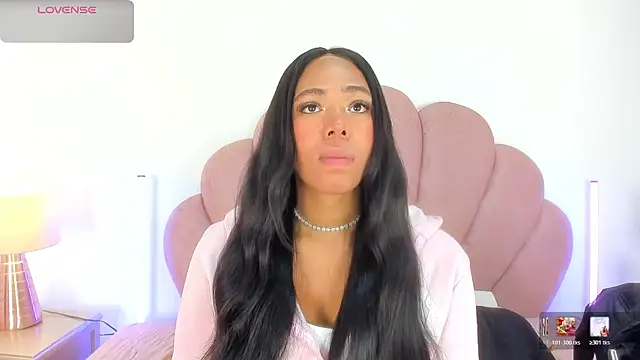 Nicole Paradise online show from 05.06.26
