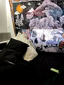 Snapshot of Trans_Girl_next_door420 chatting on 02.02.25 Trans Girl next door420 online show from 02.02.25