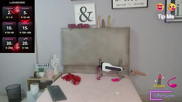 SophiaMeyerst online show from 04.24.26