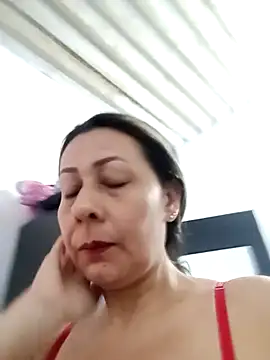 Mia-funny20 online show from 02.20.25