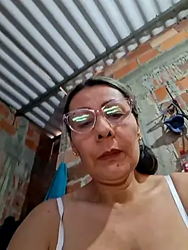 Snapshot of Mia-funny20 chatting on 06.15.26 Mia-funny20 online show from 06.15.26