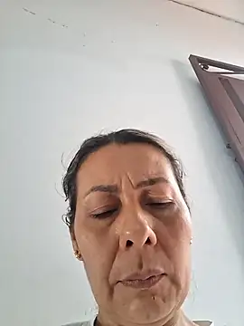Snapshot of Mia-funny20 chatting on 06.19.26 Mia-funny20 online show from 06.19.26