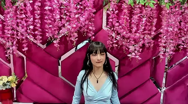 Aurora 18 online show from 02.08.25