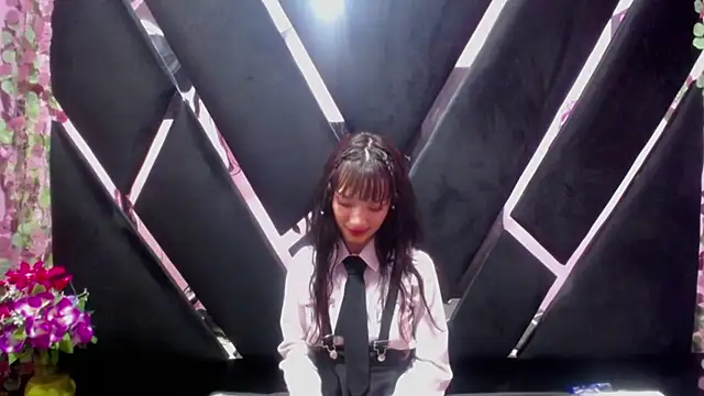 Aurora 18 online show from 03.06.25