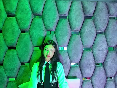 Aurora 18 online show from 01.08.26