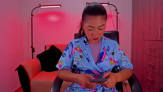 cloy baby   online show from 05.08.26