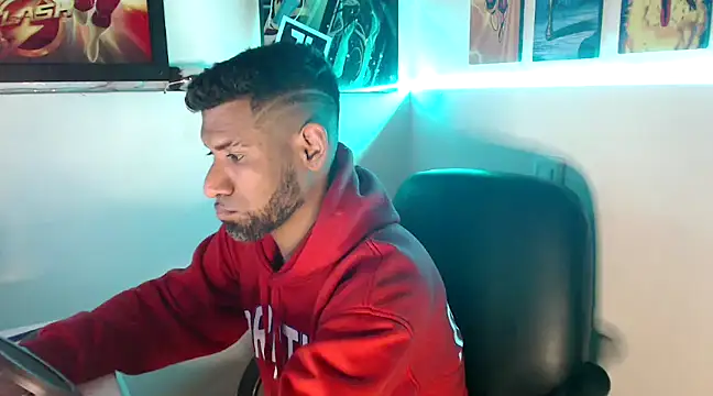 Snapshot of Enriblack92 chatting on 12.03.24 Enriblack92 online show from 12.03.24