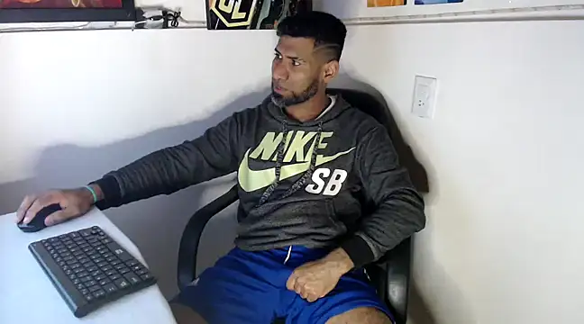 Snapshot of Enriblack92 chatting on 12.03.24 Enriblack92 online show from 12.03.24