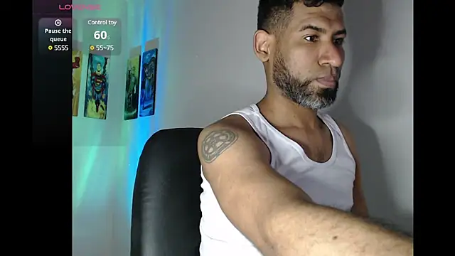 Snapshot of Enriblack92 chatting on 12.20.24 Enriblack92 online show from 12.20.24