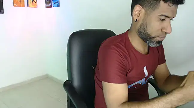 Snapshot of Enriblack92 chatting on 12.23.24 Enriblack92 online show from 12.23.24