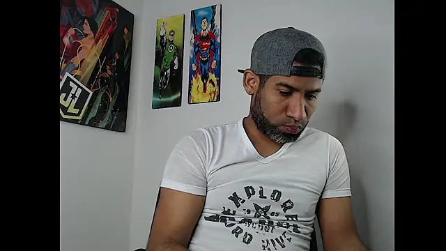 Snapshot of Enriblack92 chatting on 01.23.25 Enriblack92 online show from 01.23.25