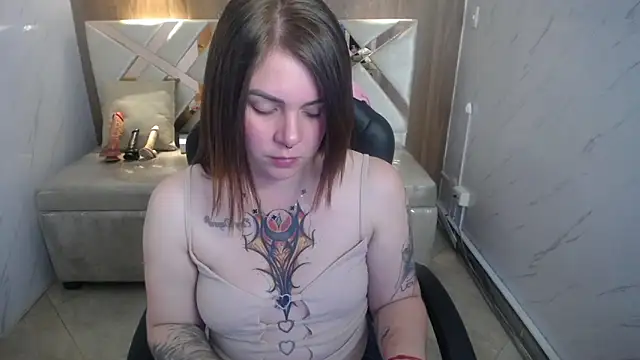 Snapshot of Paula_b_ chatting on 02.21.26 Paula b online show from 02.21.26