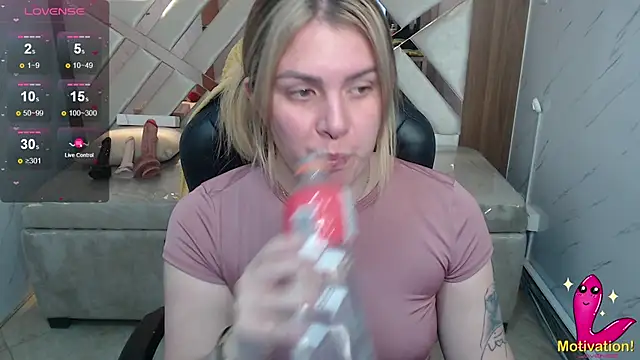 Paula b  online show from 06.17.26