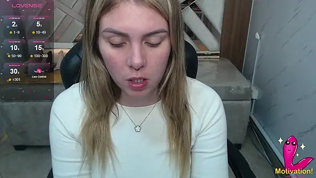 Paula b  online show from 06.18.26