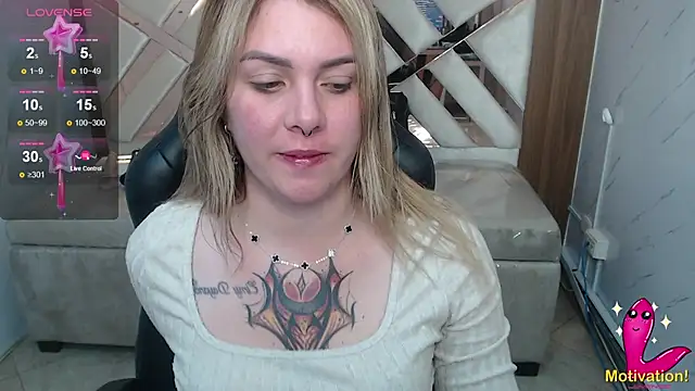 Snapshot of Paula_b_ chatting on 07.09.26 Paula b online show from 07.09.26