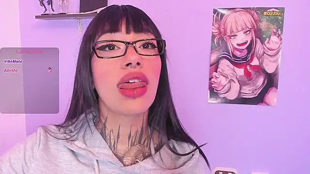 Akari1 Mischief online show from 11.17.25