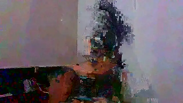 Snapshot of Kitra_New chatting on 10.28.25 Kitra New online show from 10.28.25