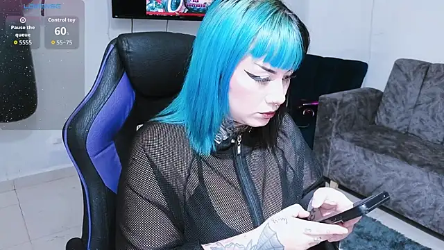 Snapshot of KRYPTA7 chatting on 11.07.25 KRYPTA7 online show from 11.07.25