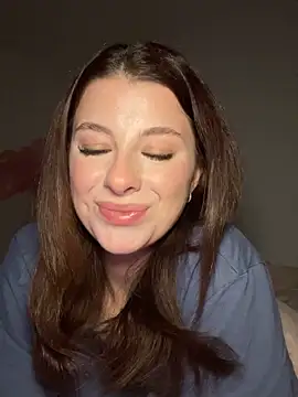 Mia-Minou online show from 03.11.26