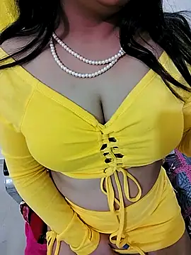 SHUBHI880 online show from 02.14.25