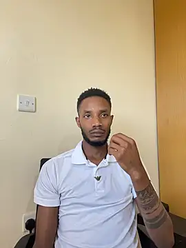 Snapshot of Dawi3 chatting on 11.09.25 Dawi3 online show from 11.09.25