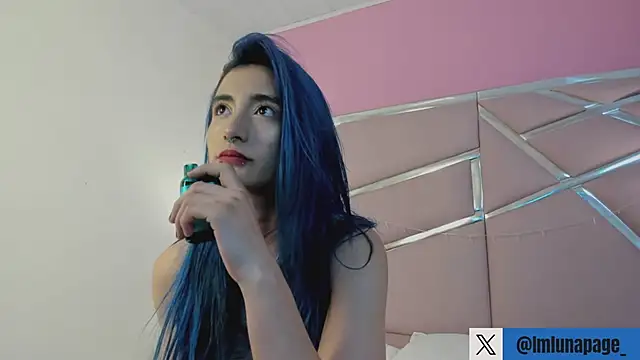 Snapshot of Lunapage chatting on 01.30.25 Lunapage online show from 01.30.25