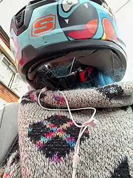 Snapshot of Lunapage chatting on 02.11.25 Lunapage online show from 02.11.25