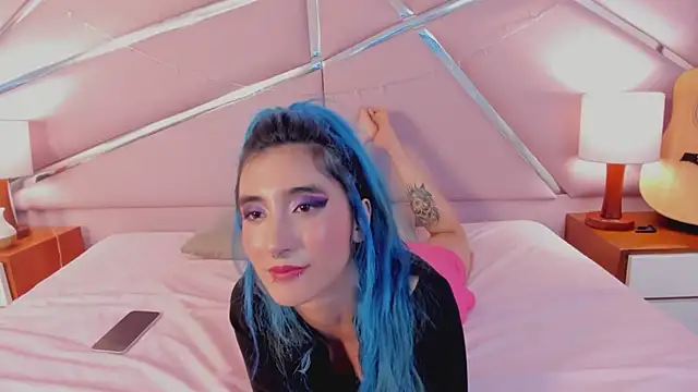 Snapshot of Lunapage chatting on 03.08.25 Lunapage online show from 03.08.25