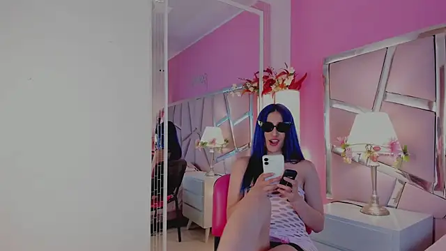 Snapshot of Lunapage chatting on 09.08.25 Lunapage online show from 09.08.25