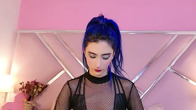 Snapshot of Lunapage chatting on 09.19.25 Lunapage online show from 09.19.25