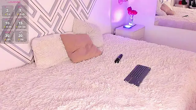  CurlyGirl  online show from 03.10.25