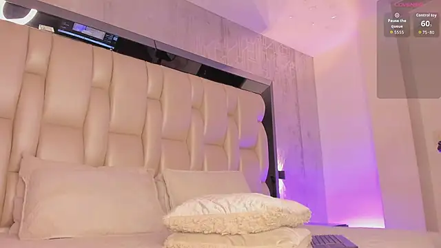  CurlyGirl  online show from 10.30.25