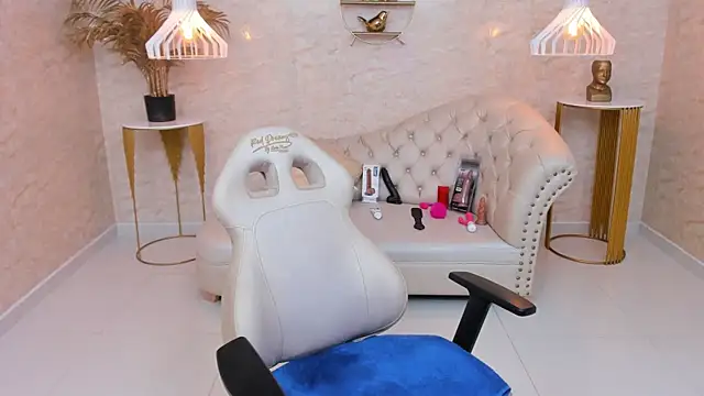 LYA SWEETX online show from 02.28.25