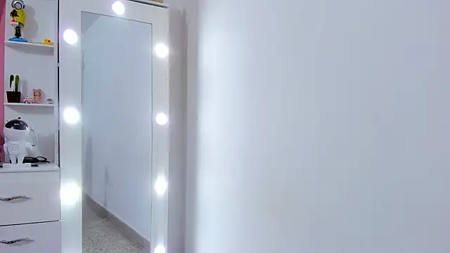 Snapshot of _noahjones chatting on 01.18.25 noahjones online show from 01.18.25