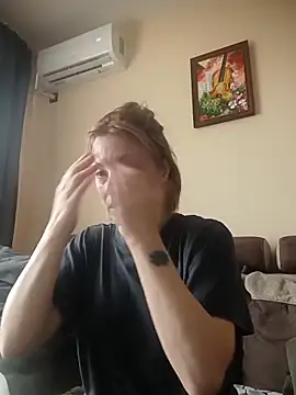 Snapshot of MySweetcum69 chatting on 10.22.25 MySweetcum69 online show from 10.22.25