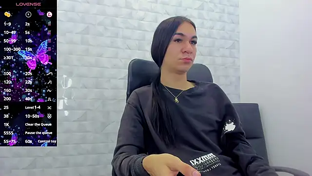 Snapshot of Mia_thompson_19 chatting on 01.27.25 Mia thompson 19 online show from 01.27.25