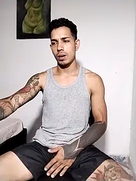 Snapshot of chero_95 chatting on 12.03.25 chero 95 online show from 12.03.25