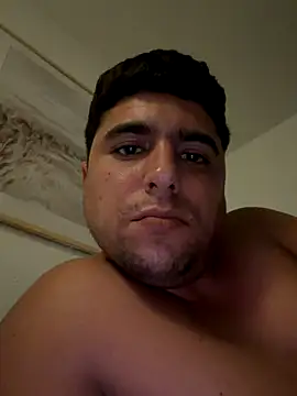 Snapshot of elwhite1996 chatting on 10.28.25 elwhite1996 online show from 10.28.25